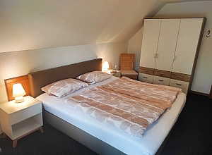 Schlafzimmer OG Web