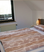 Schlafzimmer OG Web HF